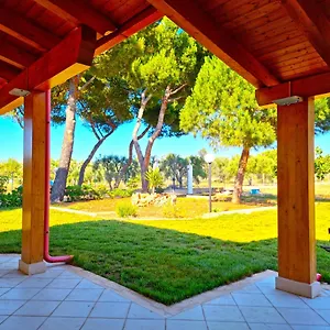 Laura , Bari Italia