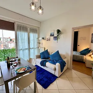 Parcheggio Privato, A 7 Minuti A Piazza Del Campo , Siena Italia